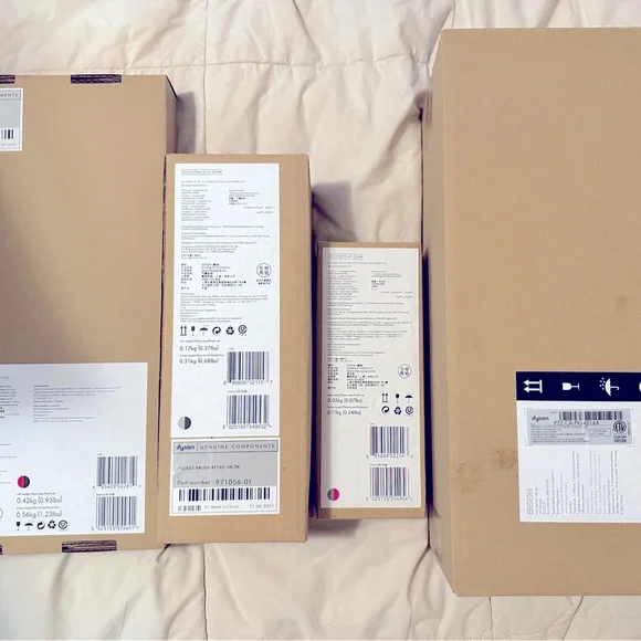 DYSON HAIRDRYER SUPERSONIC BUNDLE BRAND NEW IN BOX PRICE FIRM! - Picture 8 of 8